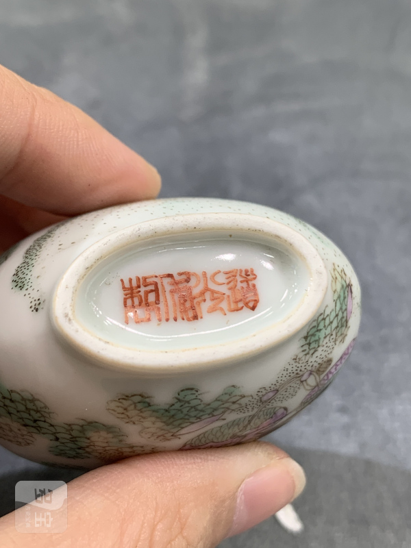清晚期粉彩飞黄腾达鼻烟壶 - 图10